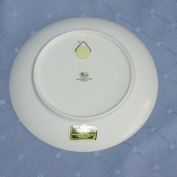 Collector Plate Black Forest Costumes HUTSCHENREUTHER Germany Vintage - Picture 4 of 7